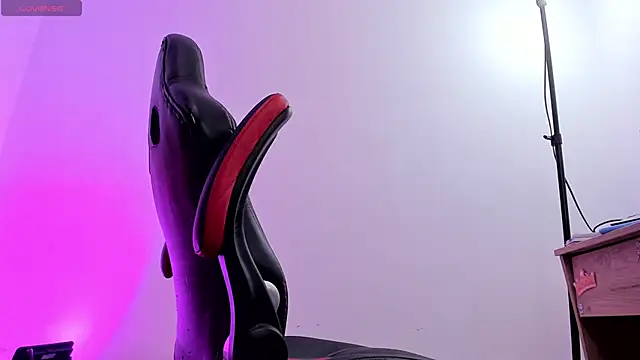 MaryJaneDove online show from December 2024 09:00:01 AM