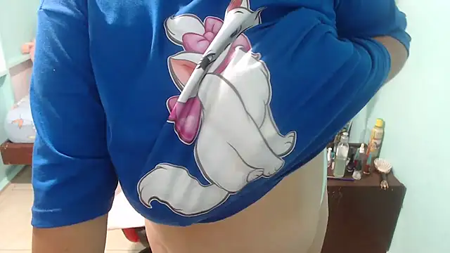 Snapshot of NatalySexxxMilk chatting on January 2025 07:38:01 AM NatalySexxxMilk online show from January 2025 07:38:01 AM