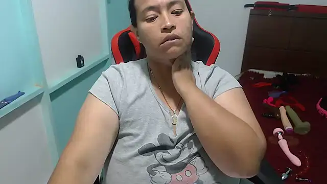 Snapshot of NatalySexxxMilk chatting on November 2025 10:02:01 PM NatalySexxxMilk online show from November 2025 10:02:01 PM