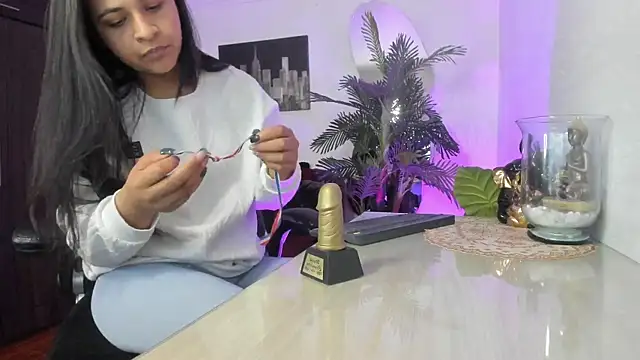 Amaia Bushida online show from February 2026 01:58:02 AM