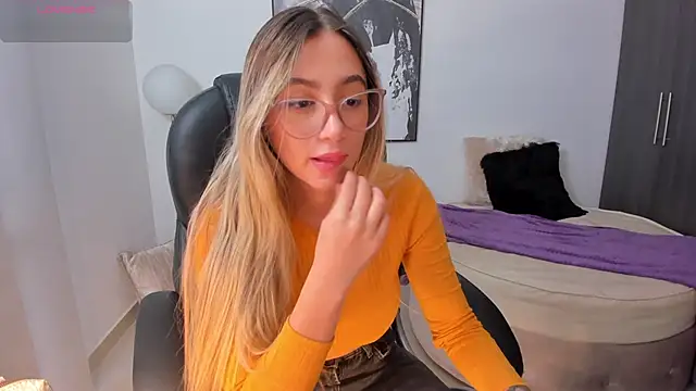 StacyConner online show from February 2025 10:19:01 PM