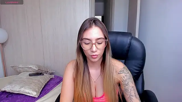 StacyConner online show from September 2025 06:55:01 PM