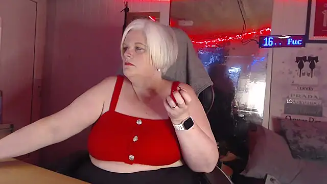 sexychazza16 online show from December 2025 10:07:02 PM