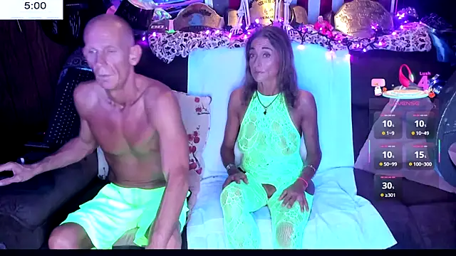 Snapshot of ShannNikkii420 chatting on February 2026 01:35:02 AM ShannNikkii420 online show from February 2026 01:35:02 AM