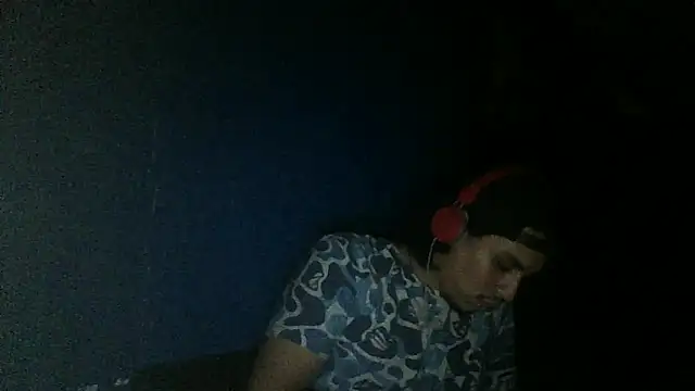 AlexAlejandro13 online show from September 2025 05:45:02 AM