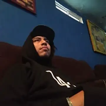 AlexAlejandro13 online show from February 2026 03:40:02 PM