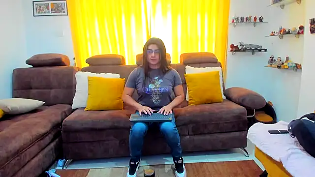 Khalifa Gold online show from September 2025 03:50:02 PM