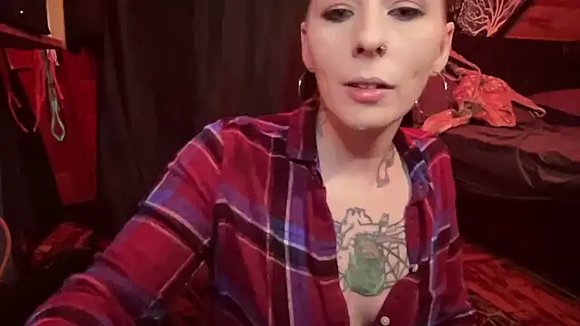 Snapshot of TeenyDoll chatting on October 2025 02:30:01 AM TeenyDoll online show from October 2025 02:30:01 AM