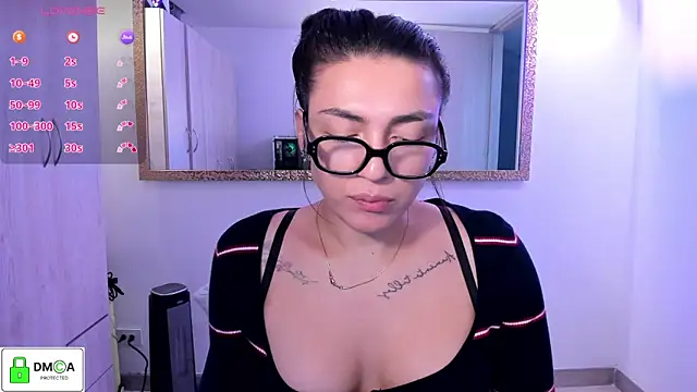 EricaVanderhill online show from June 2026 10:23:02 PM