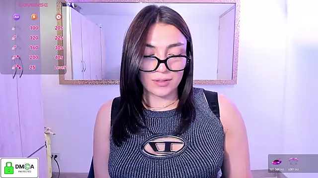 EricaVanderhill online show from July 2026 07:19:02 PM