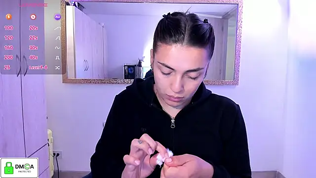 EricaVanderhill online show from July 2026 12:58:01 AM