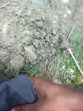 FinableKnee online show from September 2025 04:39:02 AM