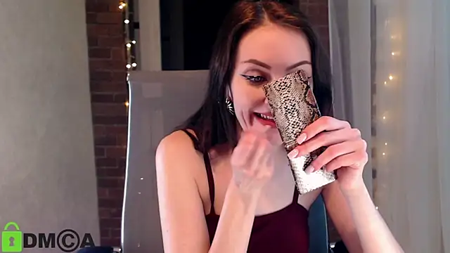 ms kelarini online show from March 2025 02:48:02 PM