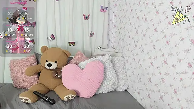 Snapshot of karinaEbony chatting on February 2026 12:15:01 PM karinaEbony online show from February 2026 12:15:01 PM