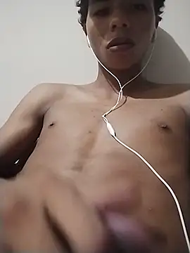 kiddkiekee online show from May 2026 01:03:02 AM