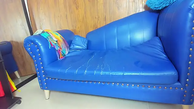 Mature Skinny online show from February 2025 07:03:01 PM