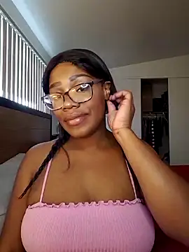 lollycoco online show from November 2025 07:40:03 PM