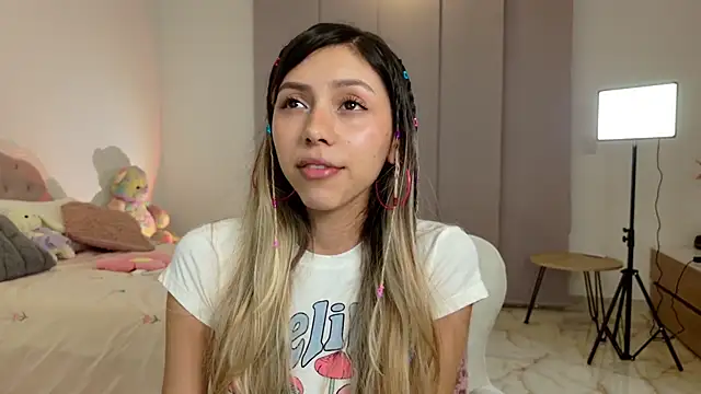 Sensualtease online show from January 2025 01:17:01 AM