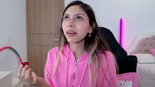 Sensualtease online show from September 2025 08:52:02 PM