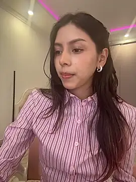 Sensualtease online show from April 2026 10:24:02 PM