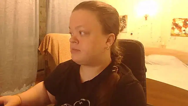 Janiffer MiMi online show from January 2025 07:04:01 PM