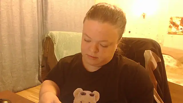 Janiffer MiMi online show from March 2025 05:46:01 PM