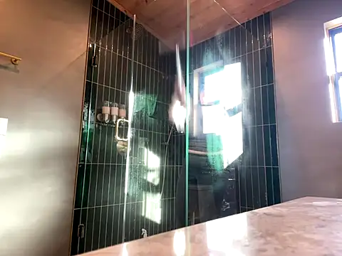 1-800-FUCKYOU online show from November 2025 10:31:02 PM