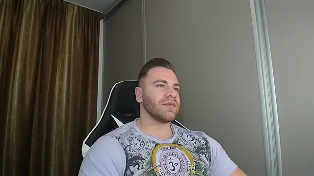 Thori92 online show from December 2025 04:14:01 PM