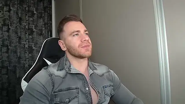 Thori92 online show from March 2026 12:16:01 PM