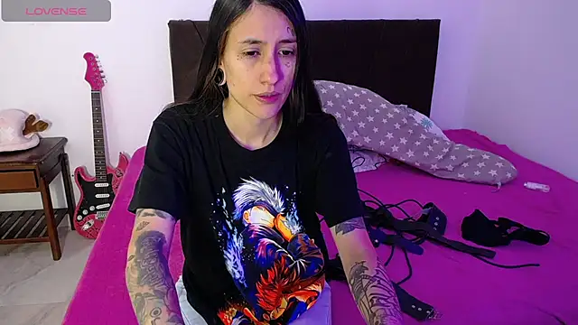 I am kim online show from October 2025 01:50:01 AM