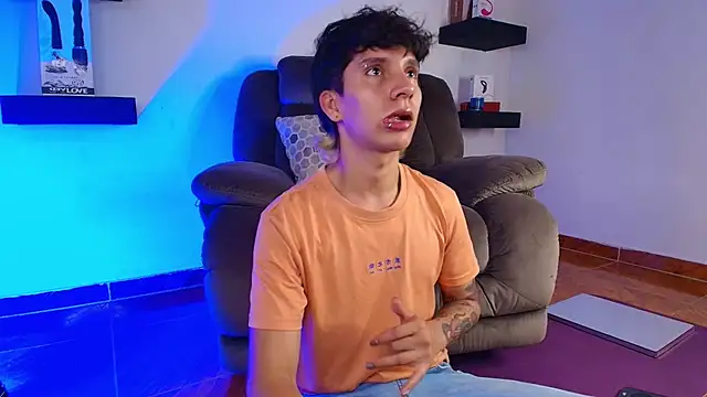 JacoboSwam online show from February 2025 11:15:02 PM