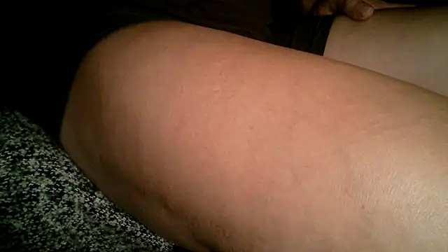 Snapshot of fusskuss2710 chatting on March 2025 10:38:01 PM fusskuss2710 online show from March 2025 10:38:01 PM