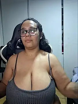 YasminMeyer online show from August 2026 12:56:01 AM