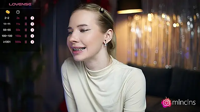 melanielwithu online show from March 2025 05:50:02 PM