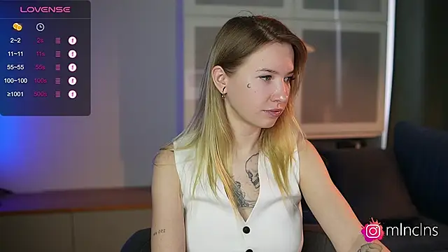 melanielwithu online show from November 2025 11:21:01 AM