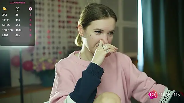 Snapshot of melanielwithu chatting on February 2026 01:09:01 PM melanielwithu online show from February 2026 01:09:01 PM