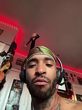 Snapshot of spideyzaddy chatting on November 2025 09:09:01 PM spideyzaddy online show from November 2025 09:09:01 PM