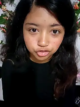 Peach Girll online show from October 2025 11:11:01 AM