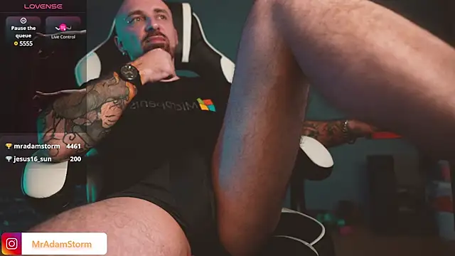 Snapshot of LuckyAlexx chatting on January 2025 09:39:02 PM LuckyAlexx online show from January 2025 09:39:02 PM