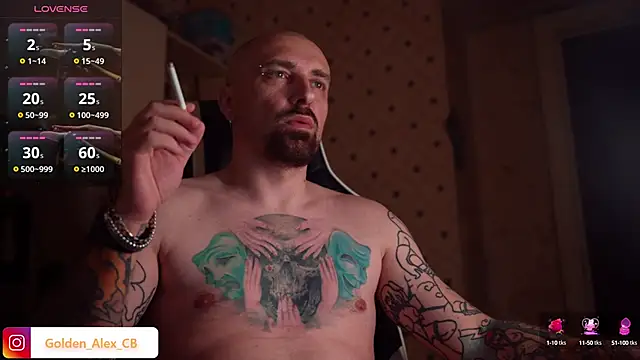 Snapshot of LuckyAlexx chatting on February 2025 02:39:01 AM LuckyAlexx online show from February 2025 02:39:01 AM