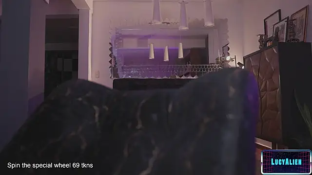 Snapshot of LucyAllenX chatting on December 2024 06:21:01 AM LucyAllenX online show from December 2024 06:21:01 AM