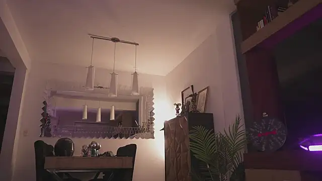 Snapshot of LucyAllenX chatting on January 2025 11:40:02 PM LucyAllenX online show from January 2025 11:40:02 PM