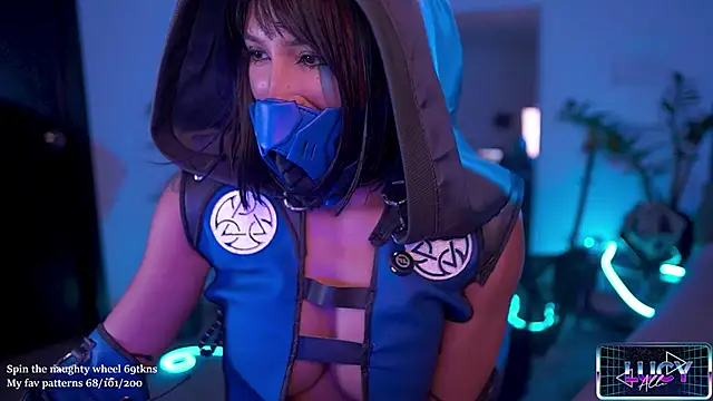 Snapshot of LucyAllenX chatting on October 2025 07:38:02 PM LucyAllenX online show from October 2025 07:38:02 PM