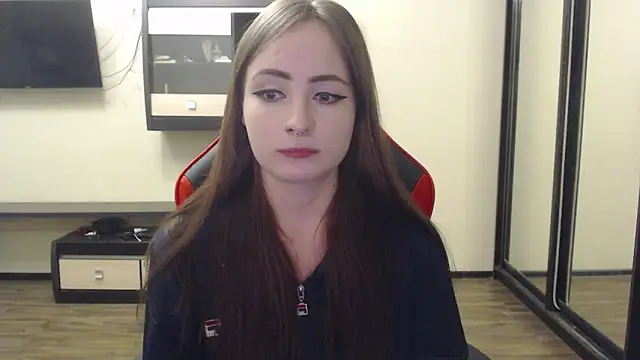 Laralianna online show from December 2024 06:41:02 PM