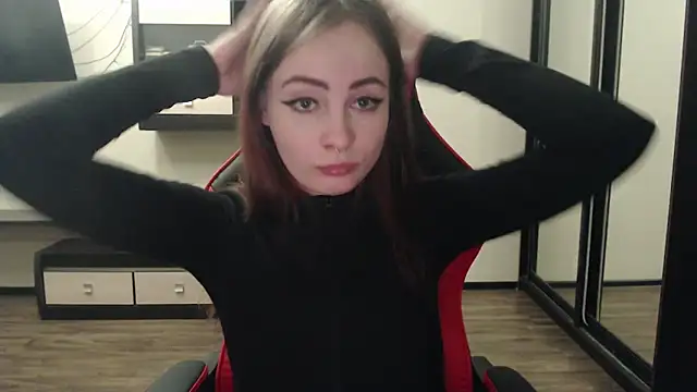 Laralianna online show from January 2025 05:20:02 AM