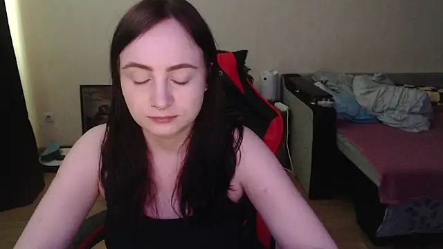 Laralianna online show from March 2026 09:47:01 AM