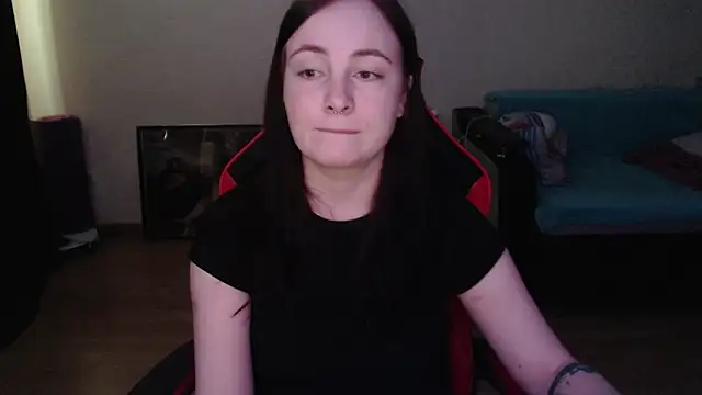 Laralianna online show from April 2026 12:03:02 PM