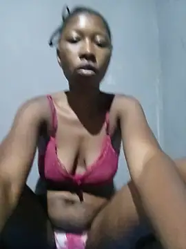 Queennewmind online show from July 2026 02:24:02 PM