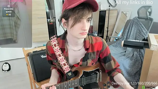 Snapshot of gunter_meiner chatting on May 2026 09:17:02 AM gunter meiner online show from May 2026 09:17:02 AM
