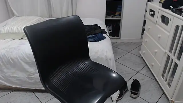 MysterBearMG online show from March 2025 02:05:01 AM